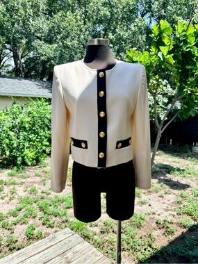 80s 90s Vintage Valentino Made in Italy Wool Blazer
